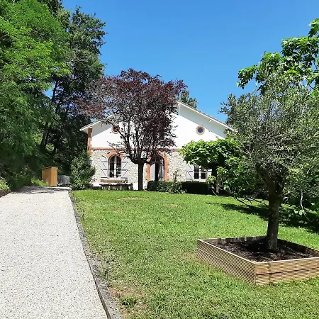 La Gariere Bed & Breakfast *